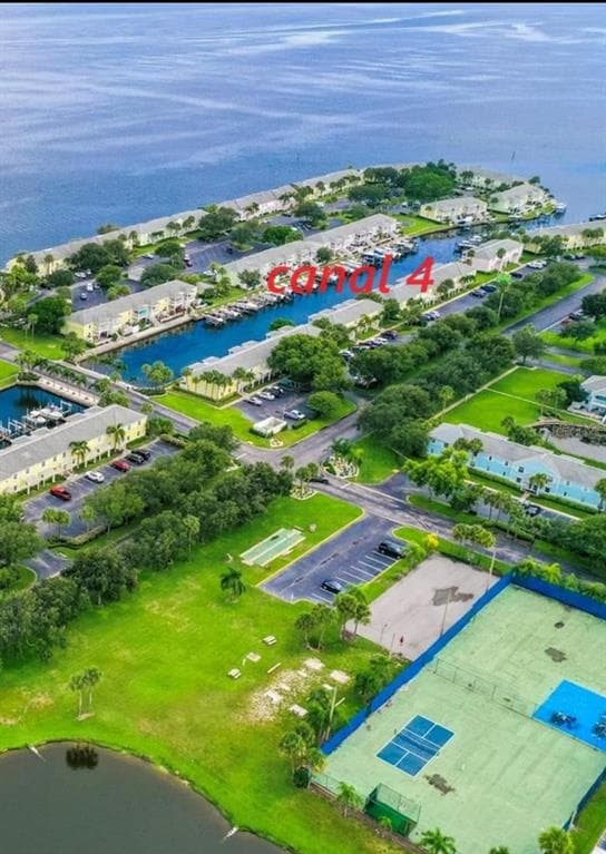 127ss COQUINA KEY DR SE DRIVE photo 5