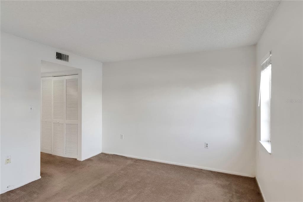 1034 BOWSPRIT LANE photo 15