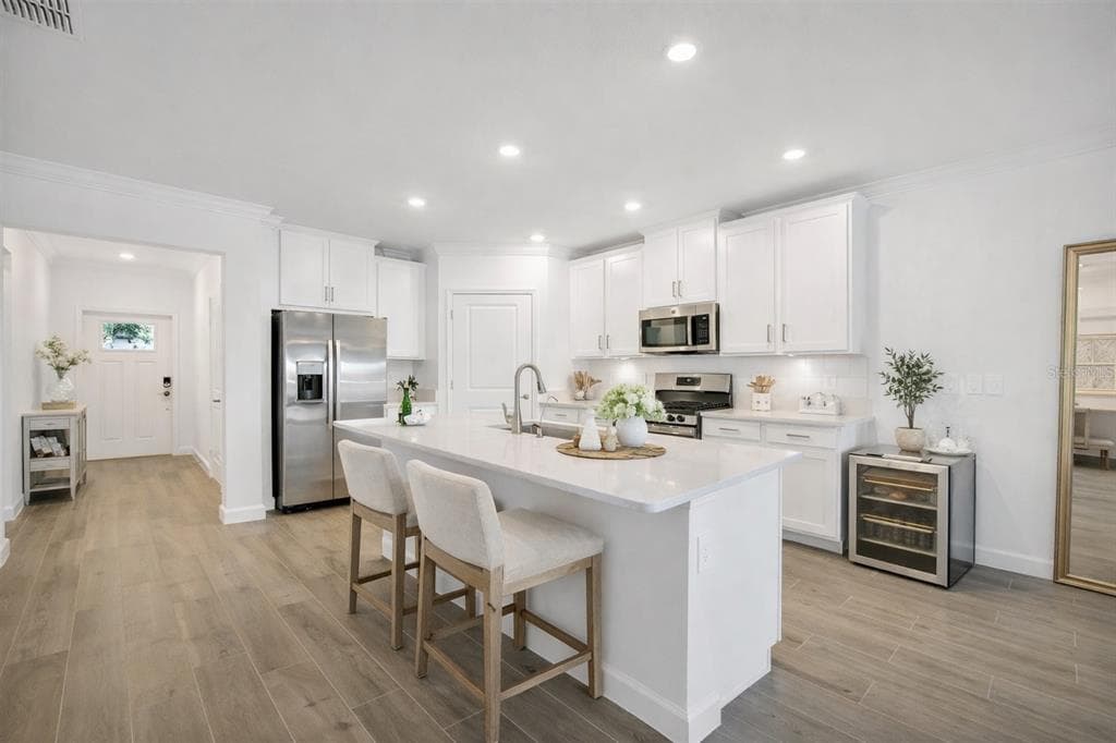 17523 HOLLY WELL AVENUE photo 4