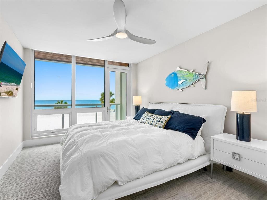 1035 SEASIDE DRIVE 305 photo 16