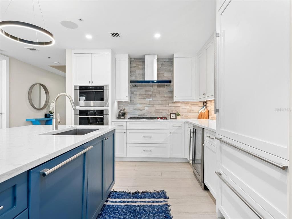 1035 SEASIDE DRIVE 305 photo 14