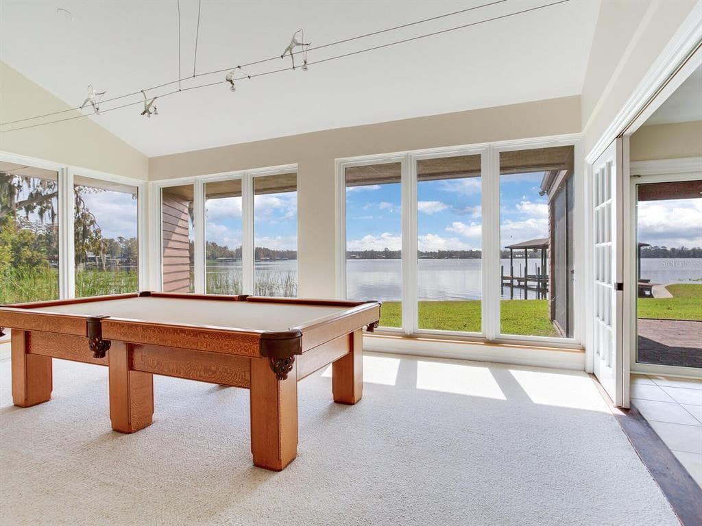 18120 WAYNE ROAD photo 22