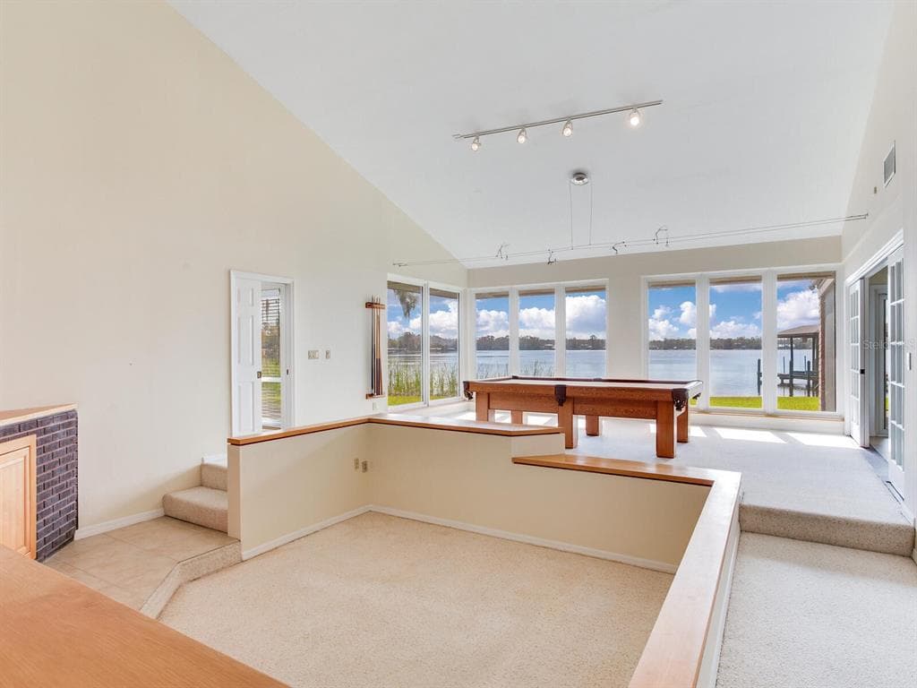 18120 WAYNE ROAD photo 21