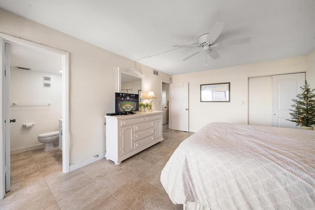 1230 GULF BOULEVARD 402 photo 23