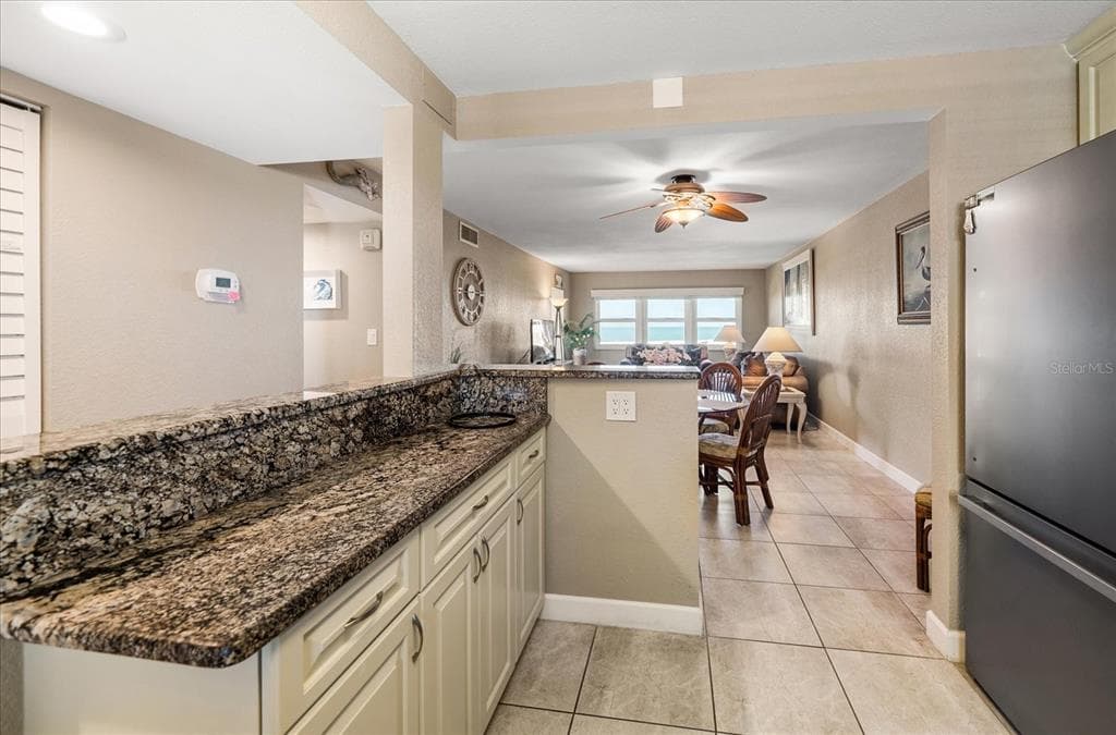 1230 GULF BOULEVARD 402 photo 17