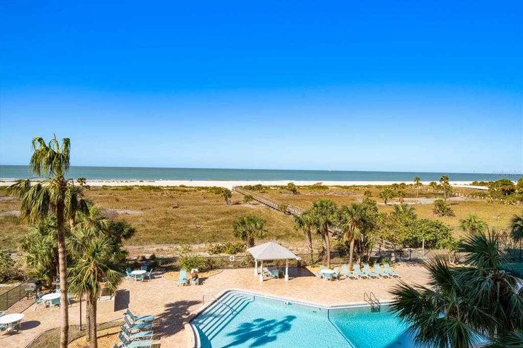 1230 GULF BOULEVARD 402 photo 5