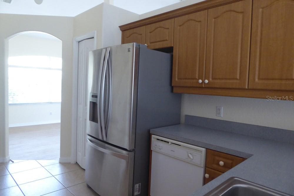 328 BAYTREE DRIVE photo 14