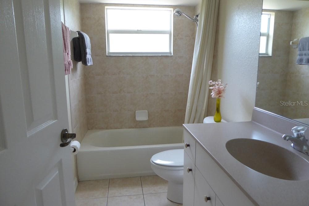 328 BAYTREE DRIVE photo 21
