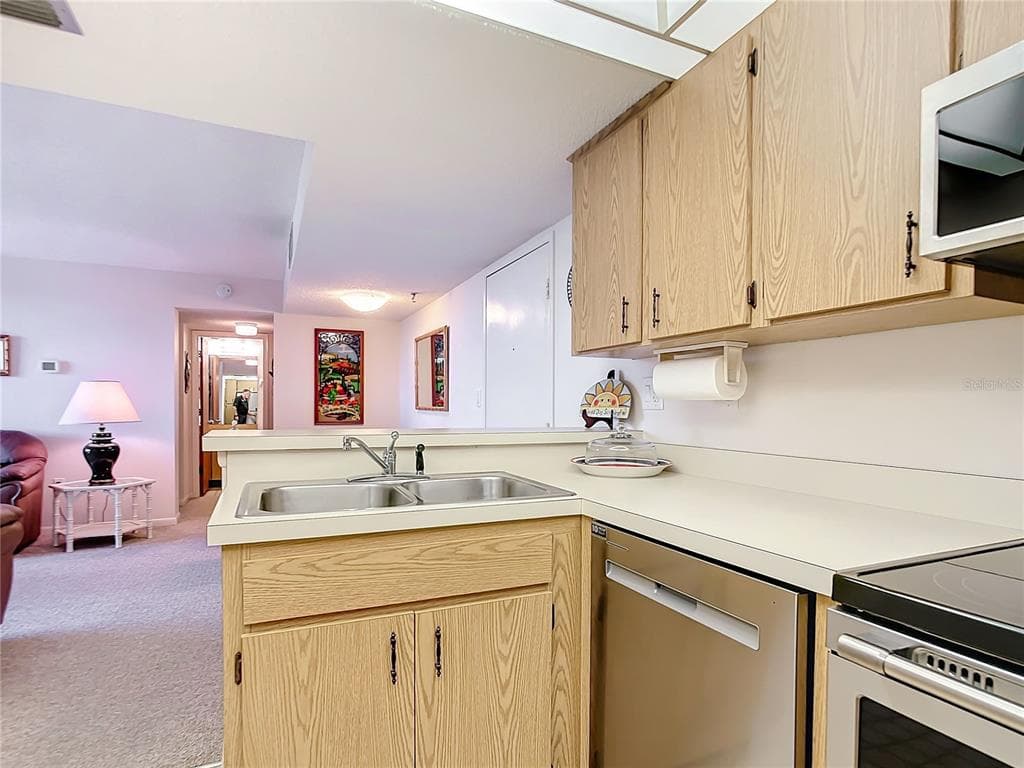 21405 OLEAN BOULEVARD 404 photo 8