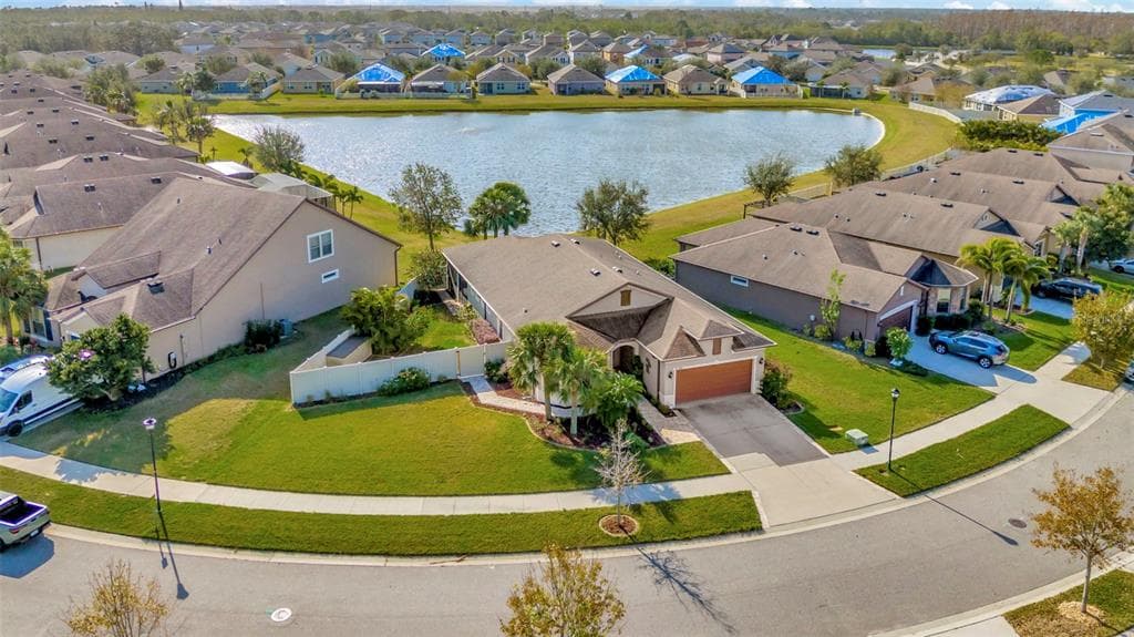 16340 TREASURE POINT DRIVE photo 4