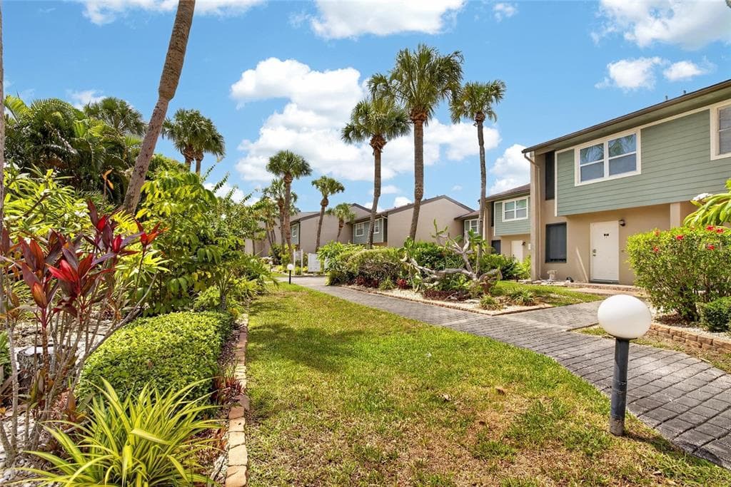 1028 APOLLO BEACH BOULEVARD #11 2