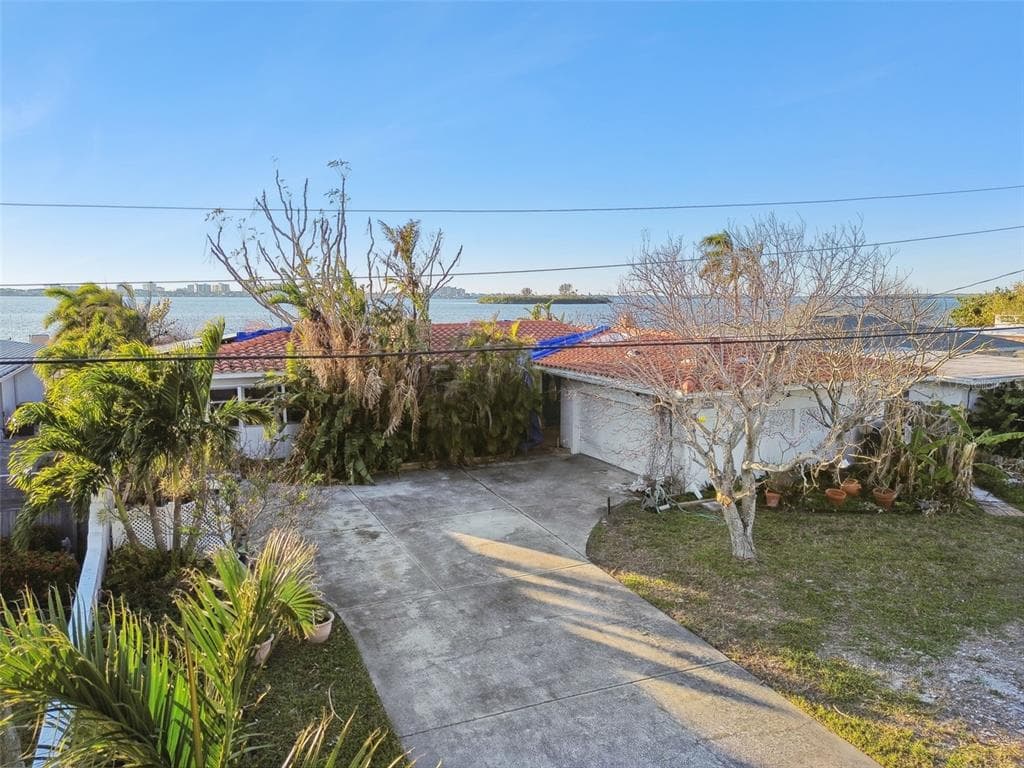 1836 VENETIAN POINT DRIVE photo 23