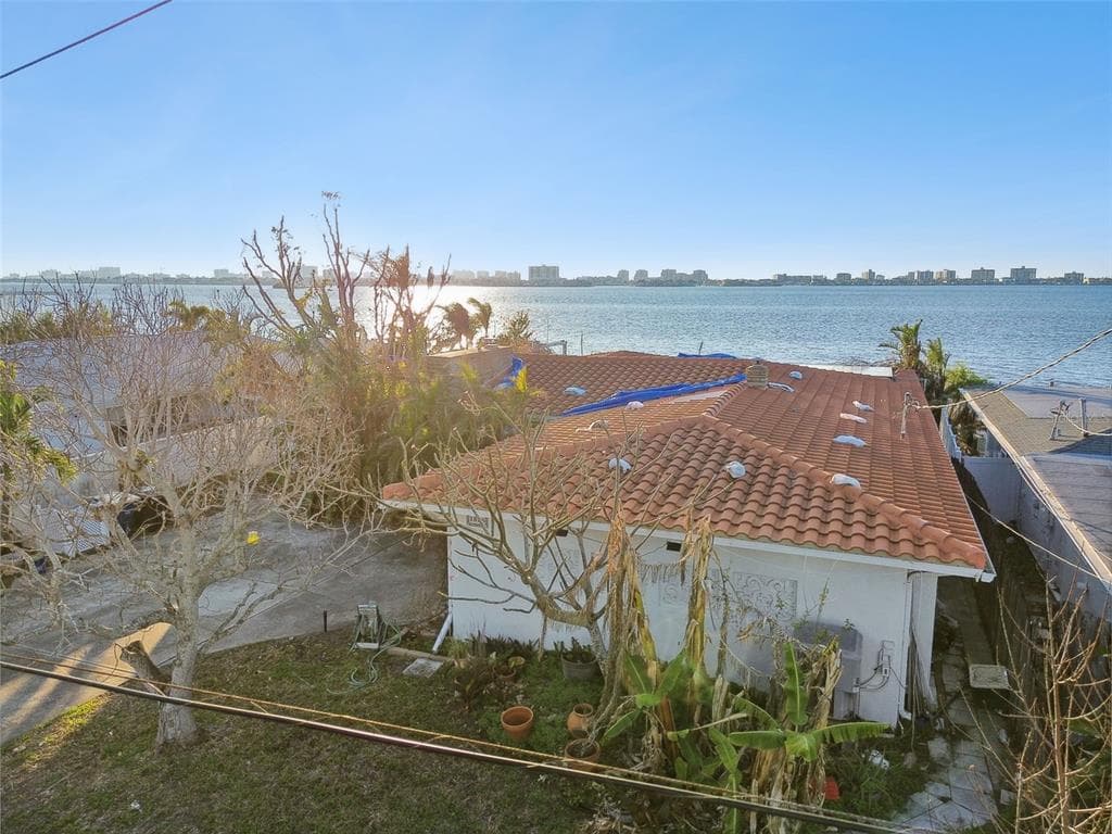 1836 VENETIAN POINT DRIVE photo 24