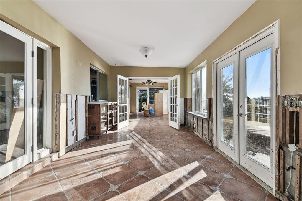 1836 VENETIAN POINT DRIVE photo 10