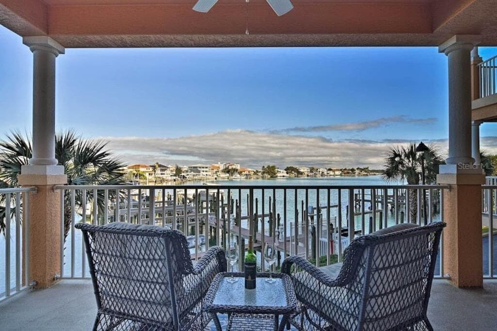 530 S GULFVIEW BOULEVARD 205 photo 1