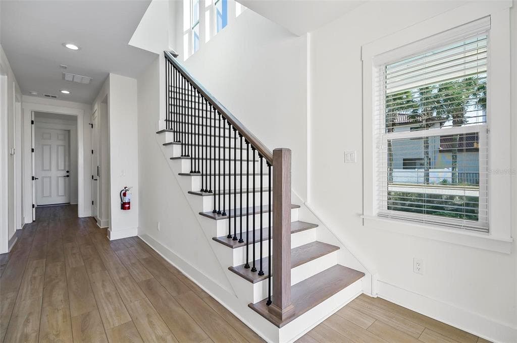 200 SURFVIEW LANE photo 6