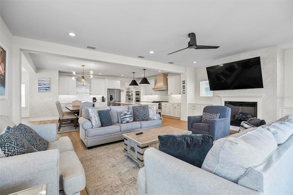 200 SURFVIEW LANE photo 12