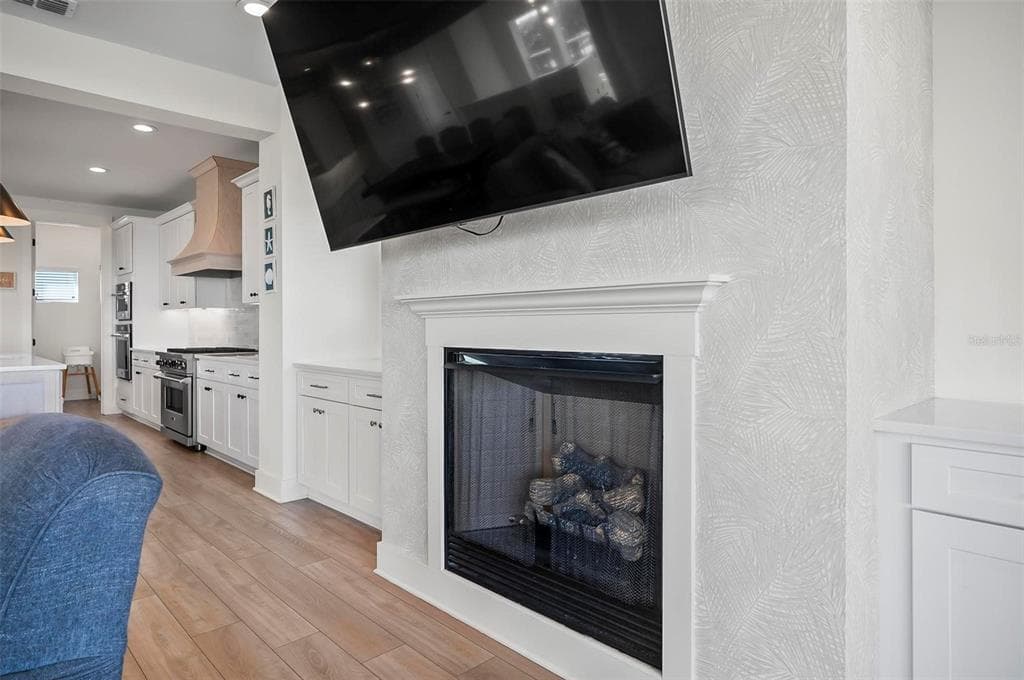 200 SURFVIEW LANE photo 15