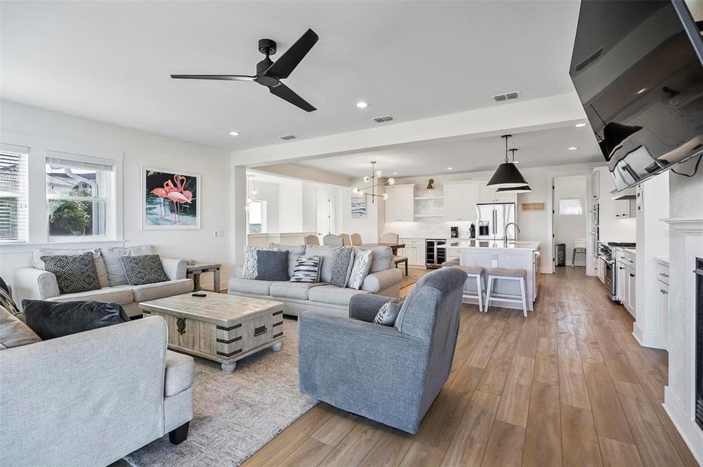 200 SURFVIEW LANE photo 11