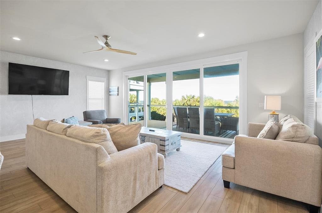 202 SURFVIEW LANE photo 17