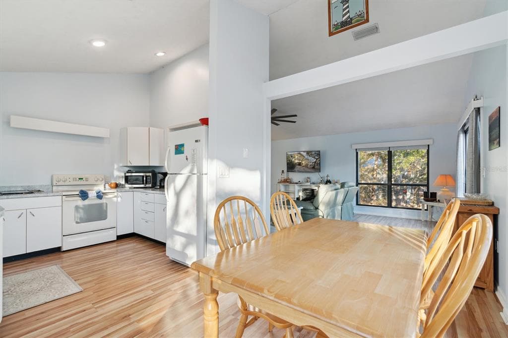 12631 HODGSON AVENUE photo 15