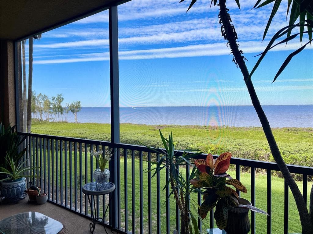 93 VIVANTE BOULEVARD 9325 photo 22