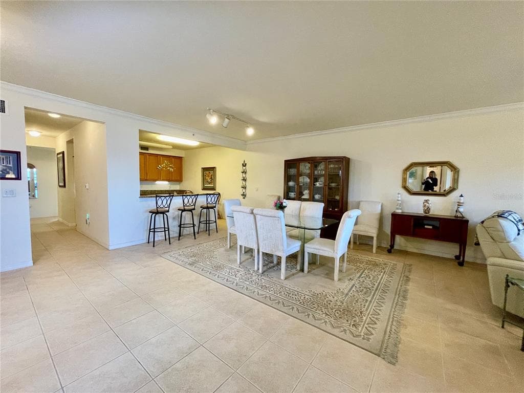 93 VIVANTE BOULEVARD 9325 photo 11