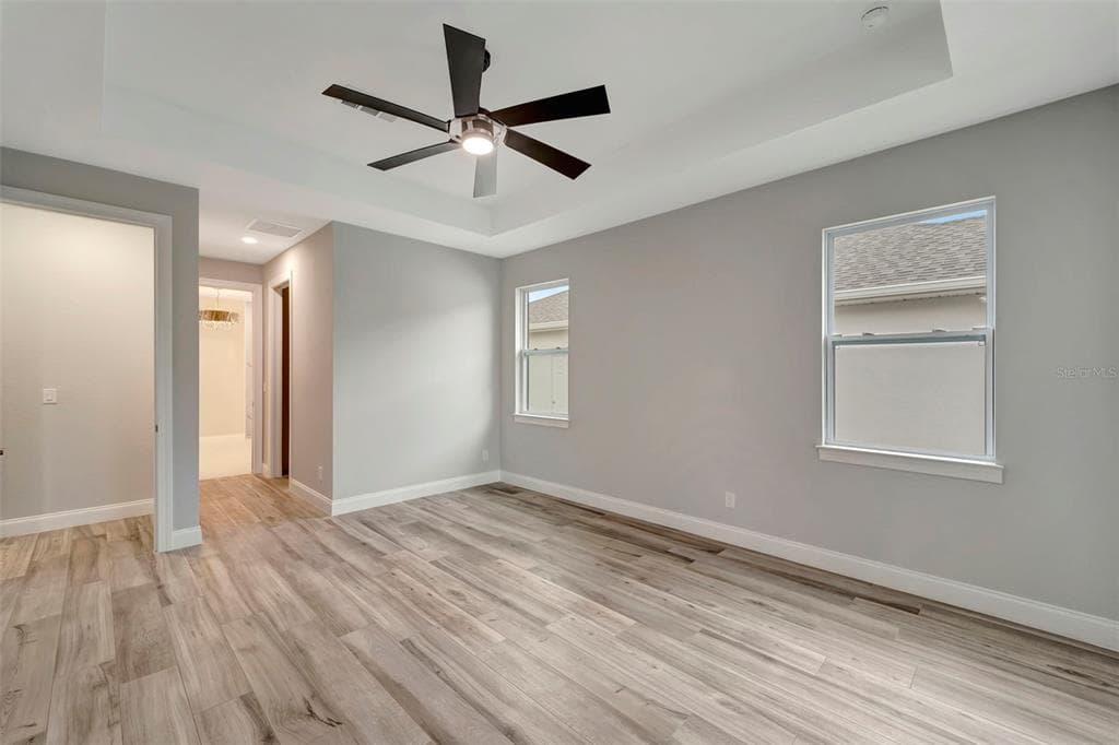 10442 WINNIPEG STREET photo 17