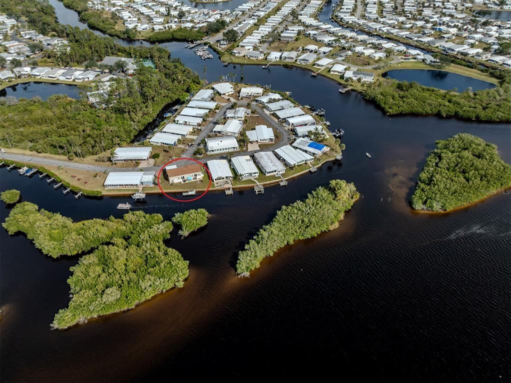 106 ISLAND POINT ROAD photo 7