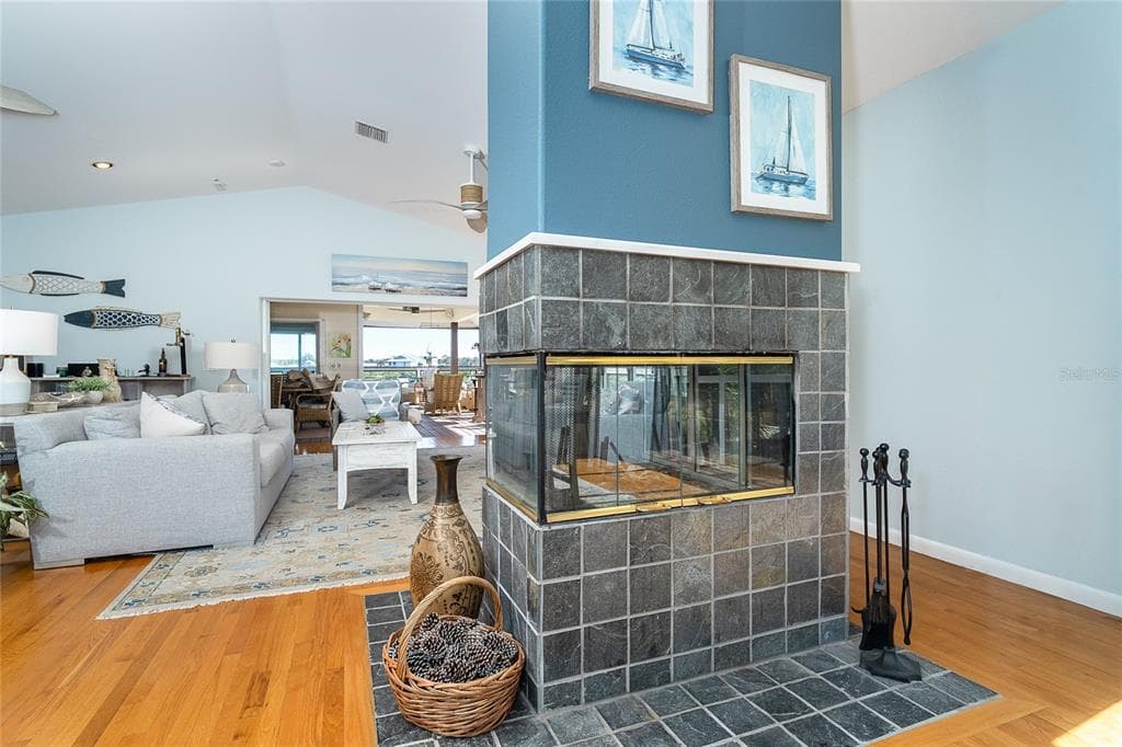 5 POINTE WAY photo 18