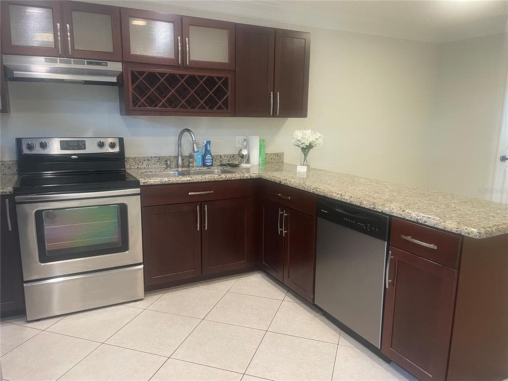 2500 LEE ROAD 202 photo 12