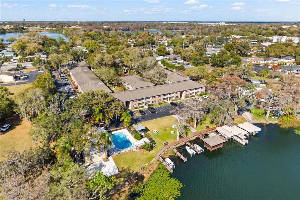 2500 LEE ROAD #202 3