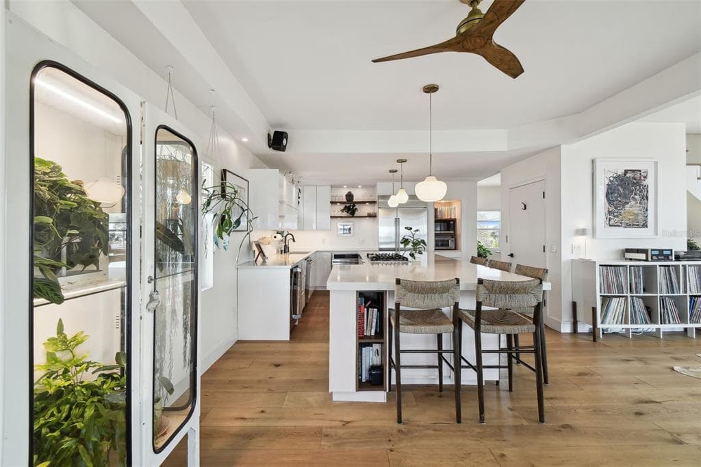 1640 SEA BREEZE DRIVE photo 22