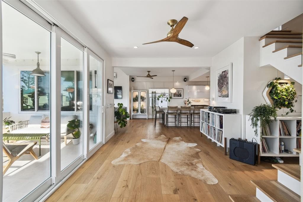 1640 SEA BREEZE DRIVE photo 18