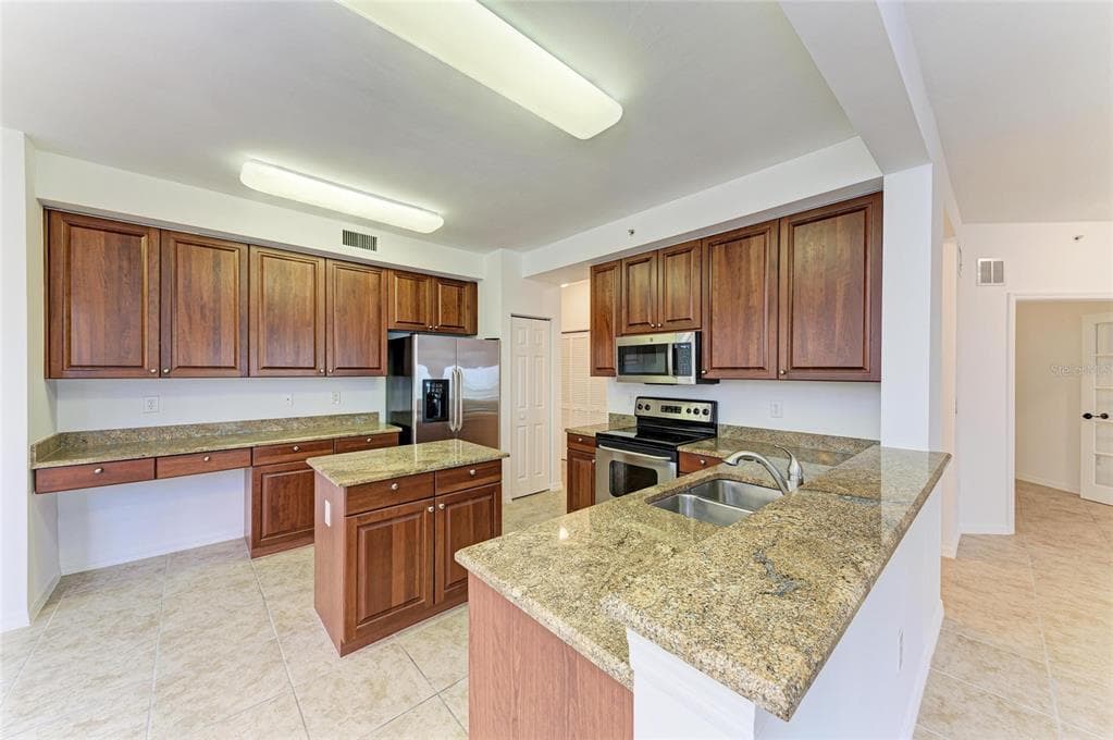 93 VIVANTE BOULEVARD 9336 photo 12