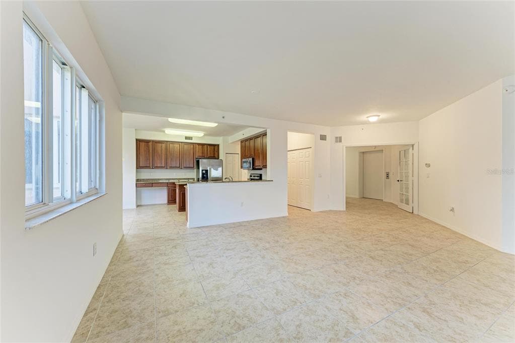 93 VIVANTE BOULEVARD 9336 photo 14