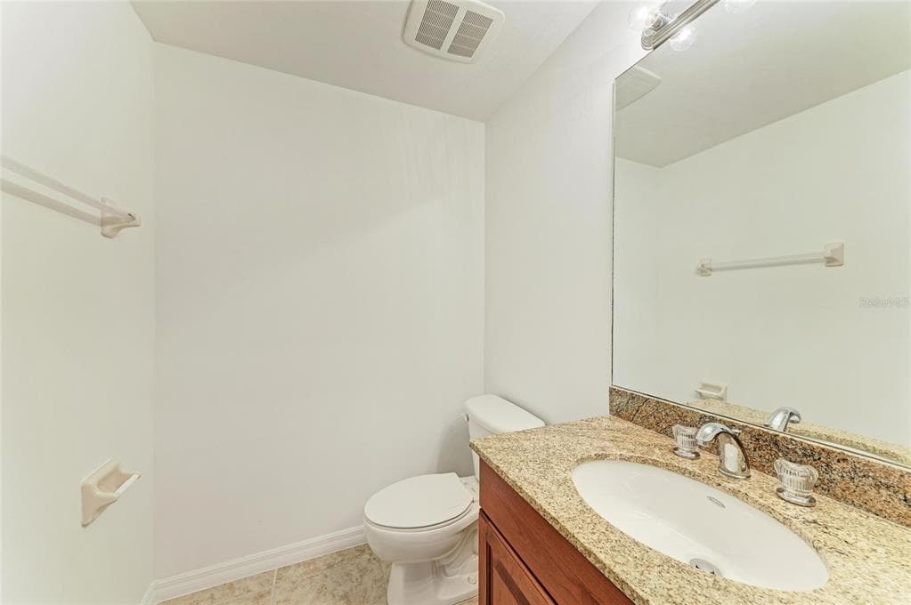 93 VIVANTE BOULEVARD 9336 photo 21