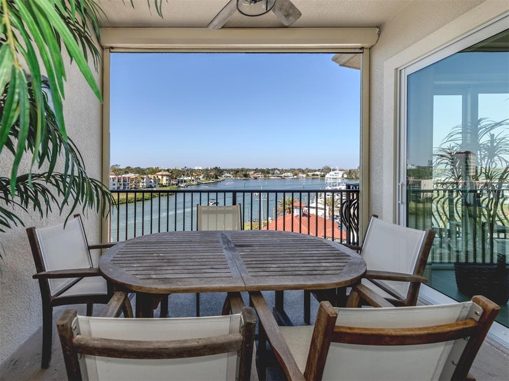501 TAMIAMI TRAIL N 502 photo 6