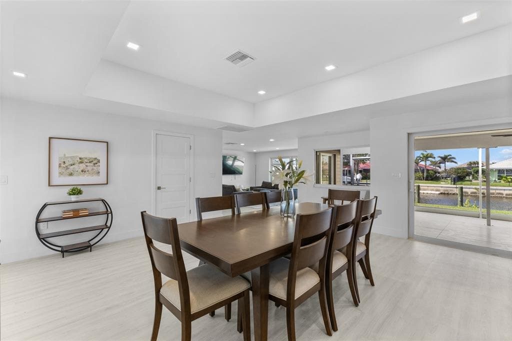 23 OCEAN DRIVE photo 12