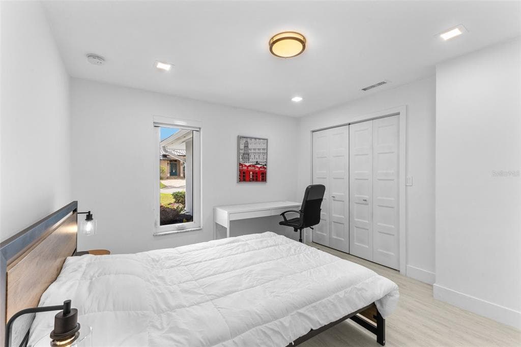 23 OCEAN DRIVE photo 24