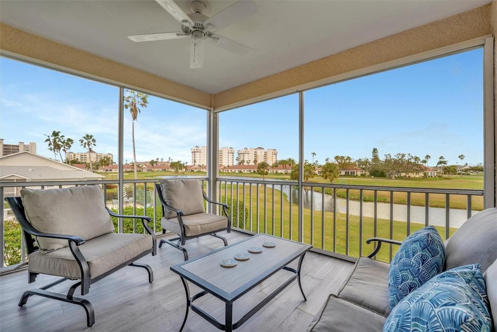 1620 FAIRWAY TRACE B photo 2