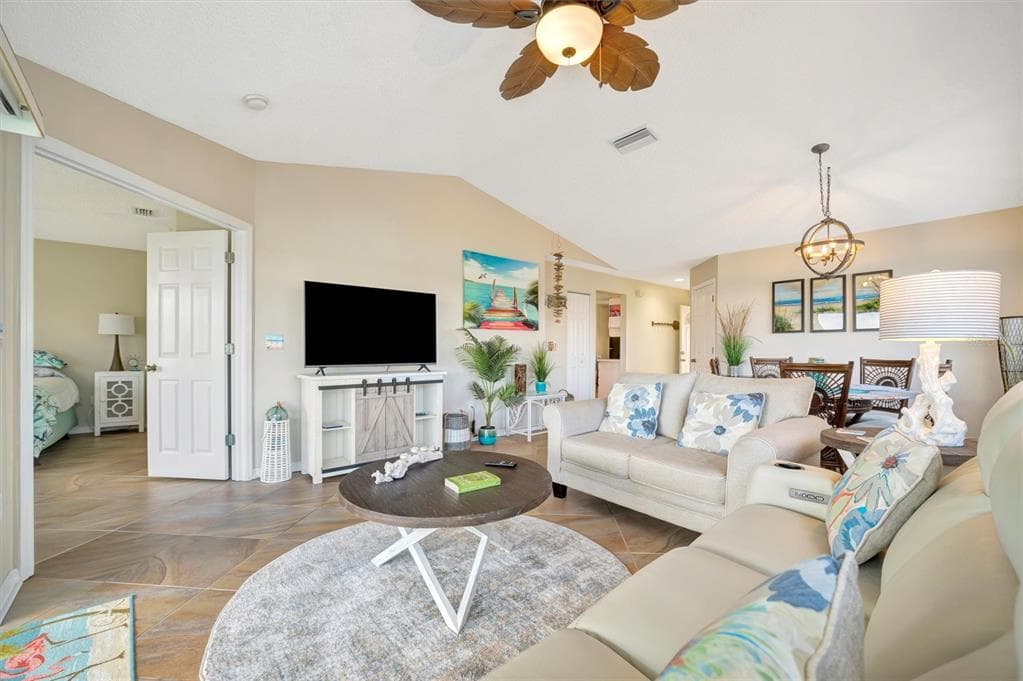 1620 FAIRWAY TRACE B photo 10