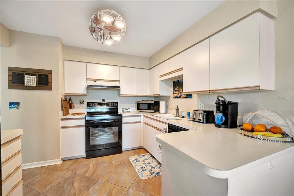 1620 FAIRWAY TRACE B photo 14