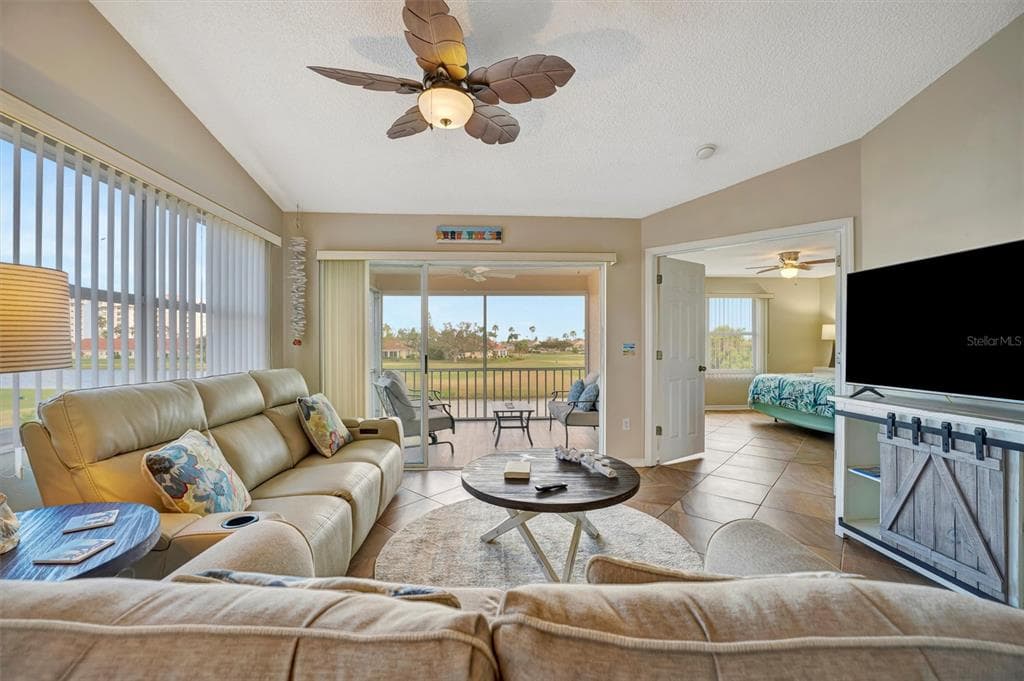 1620 FAIRWAY TRACE B photo 15