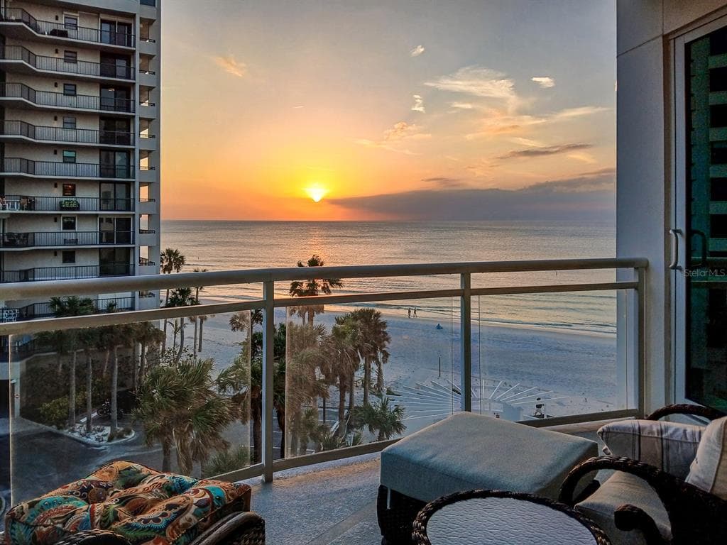 1590 GULF BOULEVARD 501 photo 17