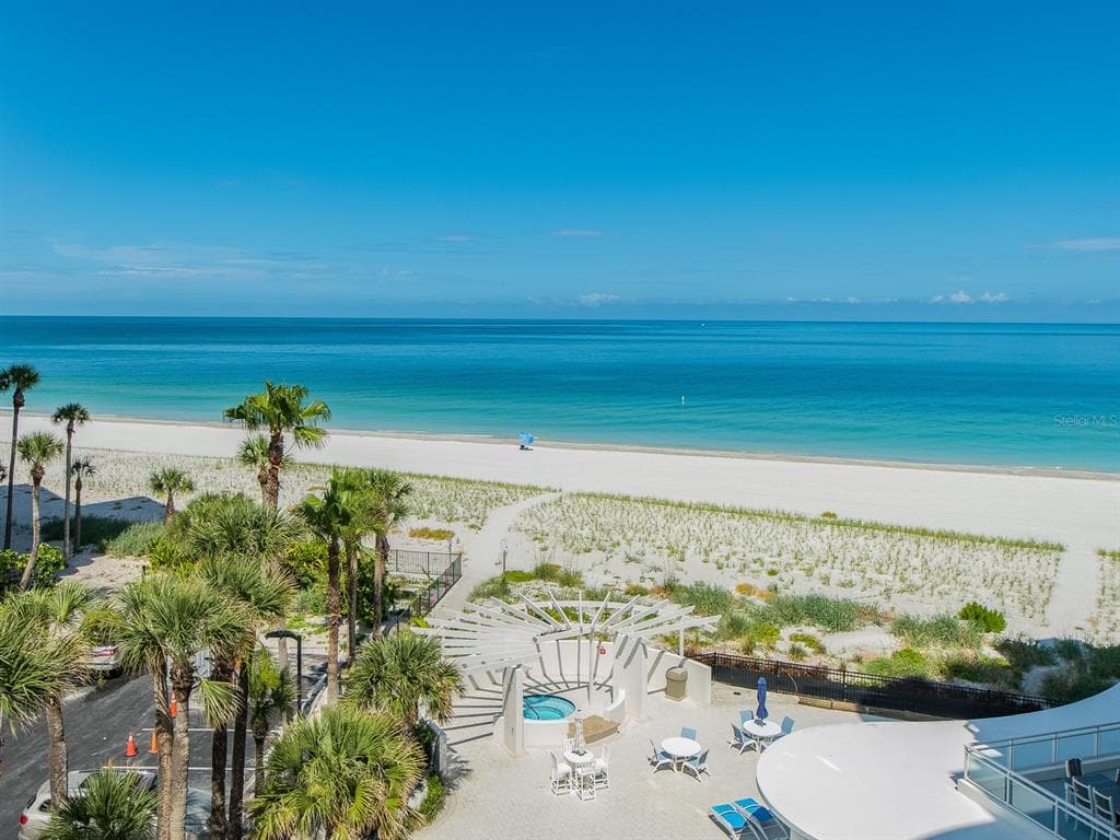 1590 GULF BOULEVARD 501 photo 1