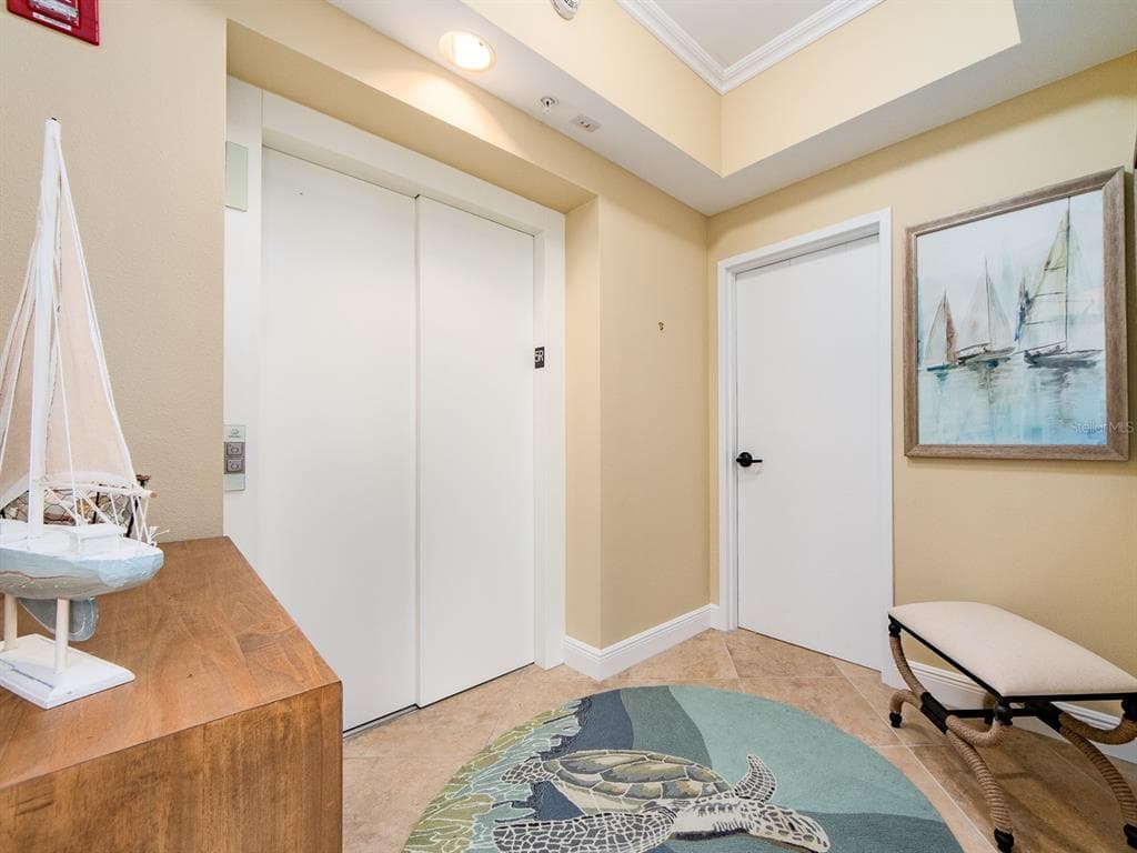 1590 GULF BOULEVARD 501 photo 5