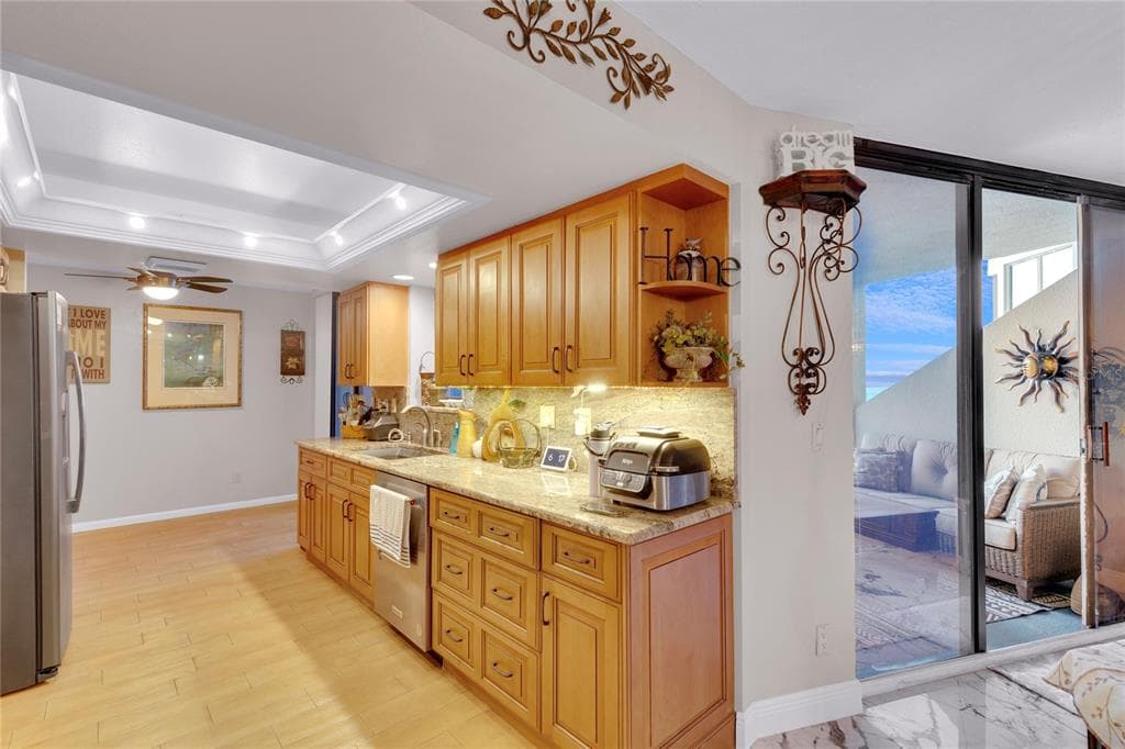 1600 GULF BOULEVARD 512 photo 13