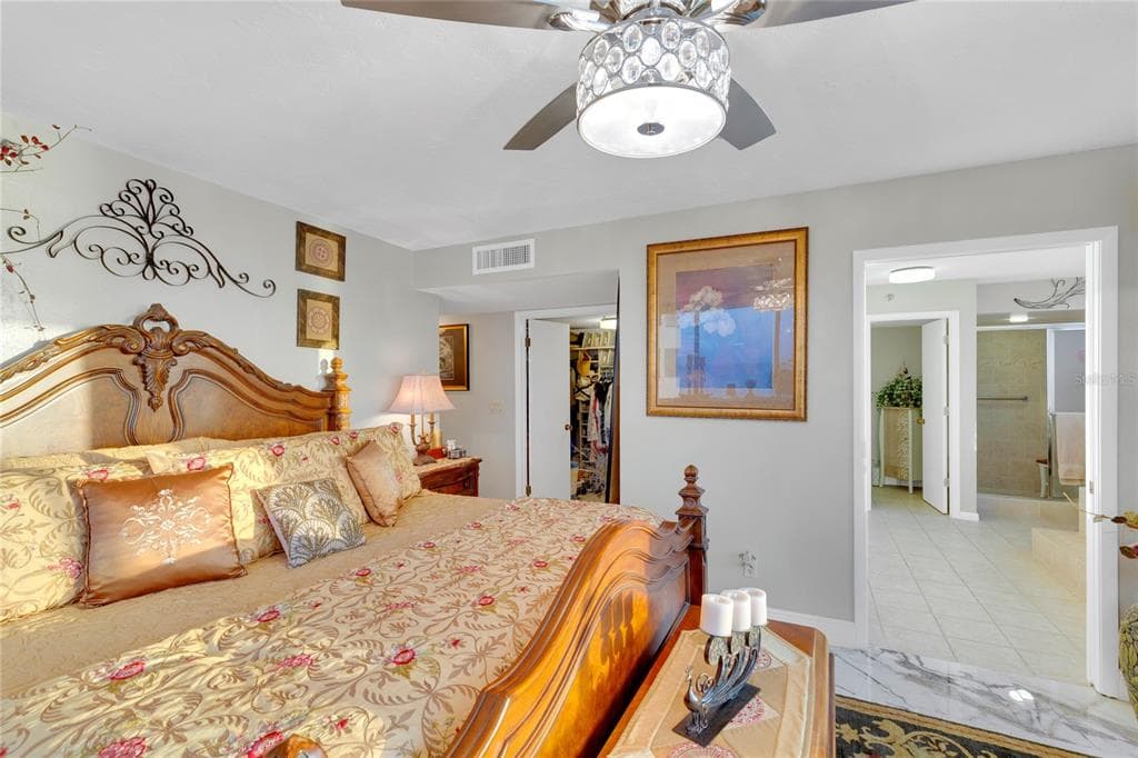 1600 GULF BOULEVARD 512 photo 21