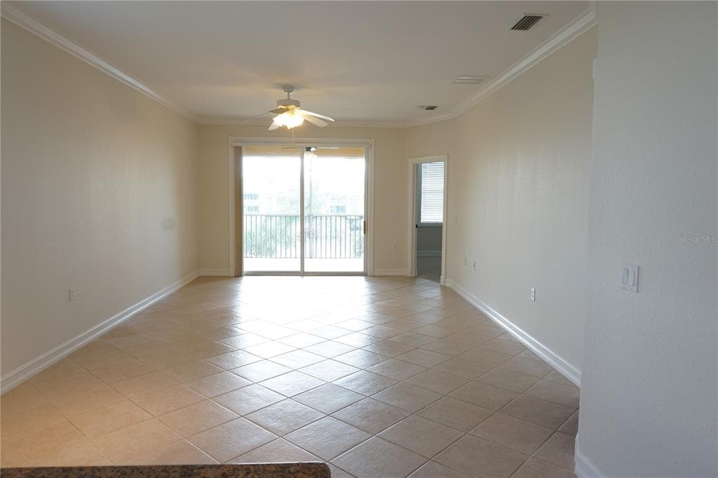 3216 PURPLE MARTIN DRIVE 121 photo 7